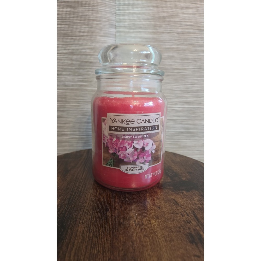 Yankee Candle Home Inspiration Simply Sweet Pea 19 oz Scented Jar Candle Pink